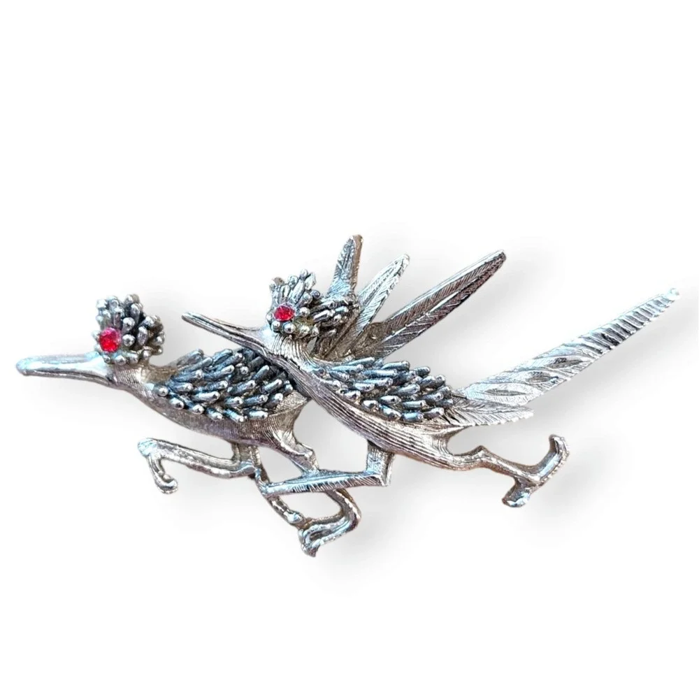 Vintage Roadrunner Brooch Silver Tone Metal Red Eyed Running Bird Vintage